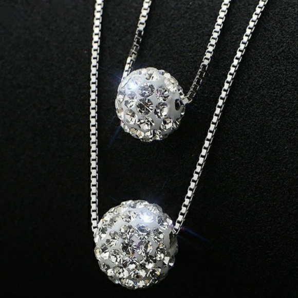 Double Layer Pendant Necklace - Picture 2 of 3